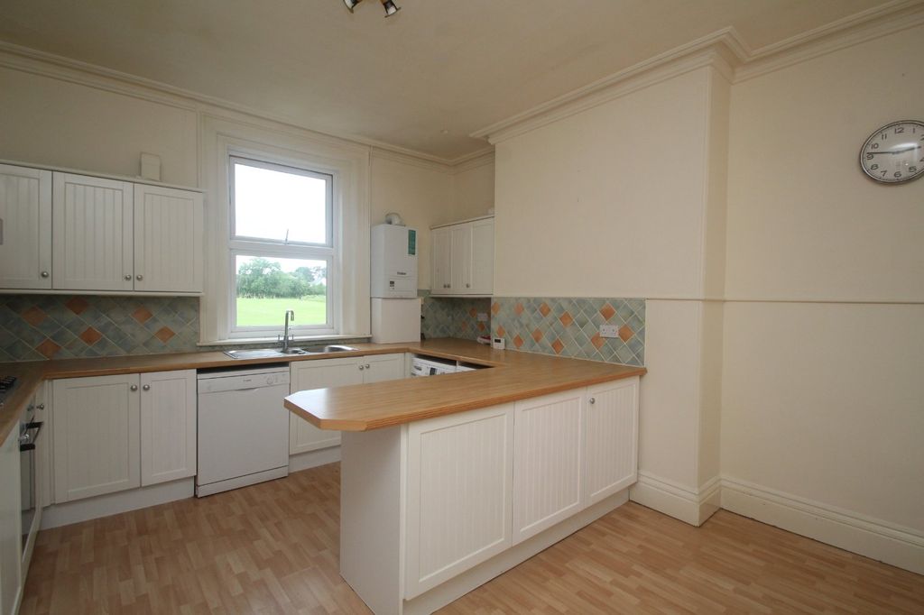 Property photo 3 of 13 Picture No. 12