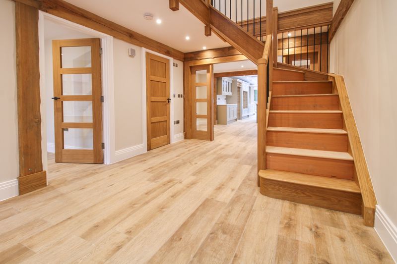 Property photo 3 of 29 Entrance Hall