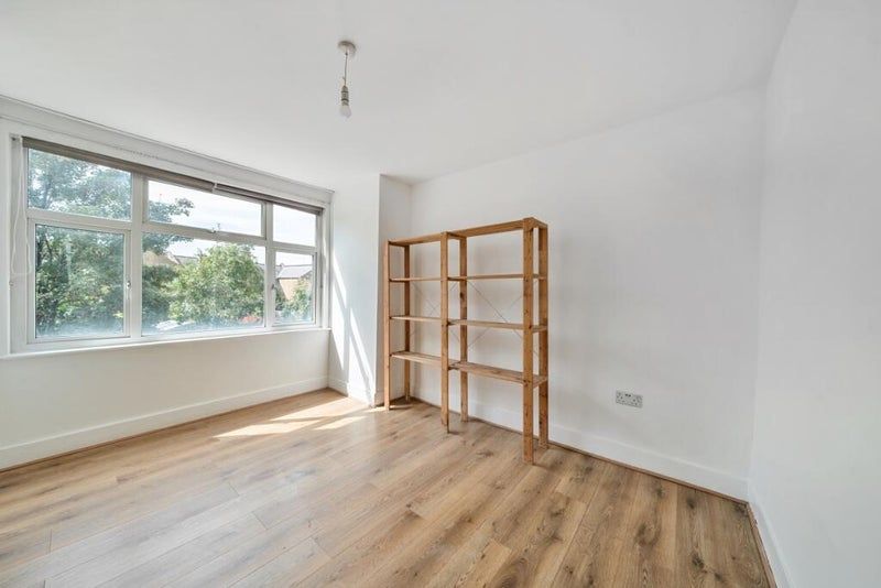 Property photo 3 of 9 Gallery