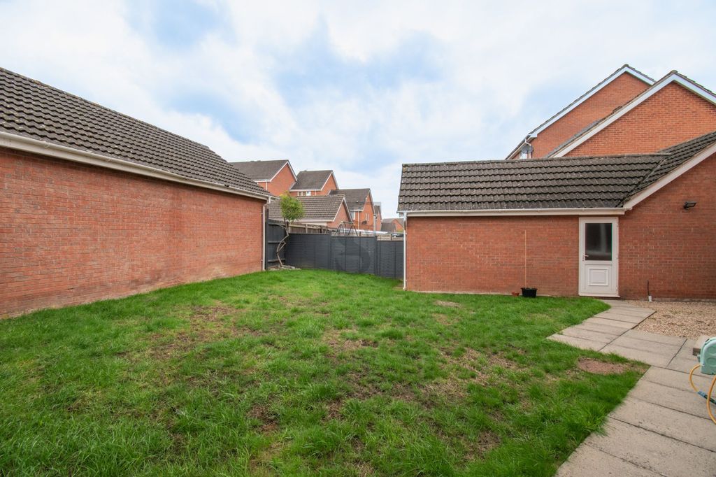 Property photo 3 of 19