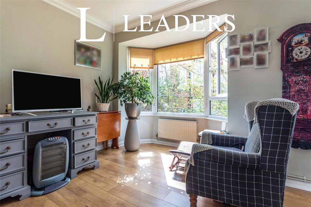 Property photo 3 of 10 Picture No. 05