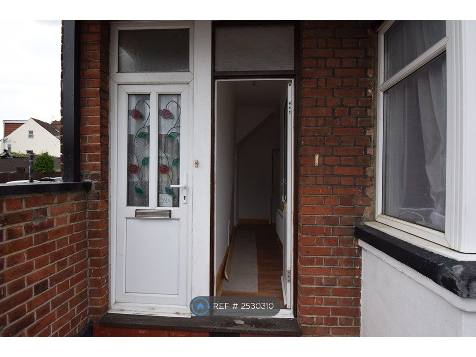 Property photo 2 of 11