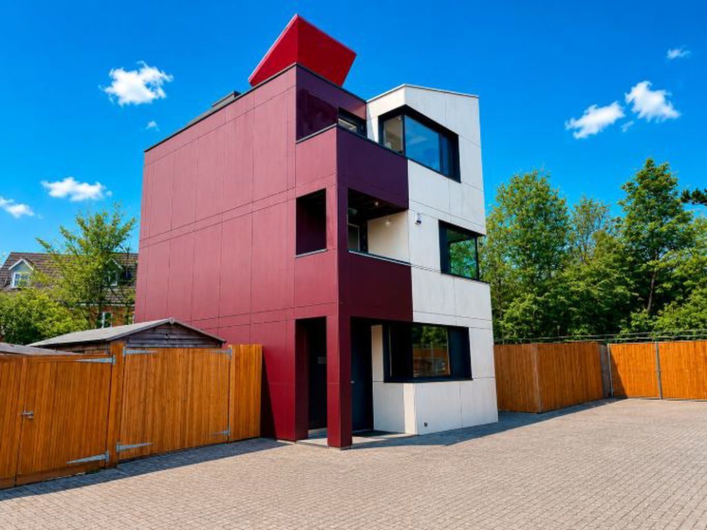 Property photo 1 of 14 Photo 1
