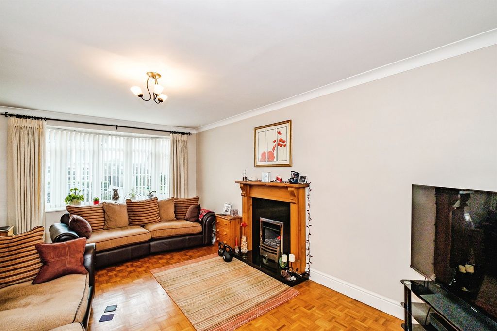 Property photo 2 of 18