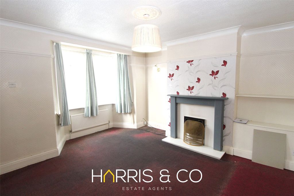 Property photo 3 of 11 Picture No. 13