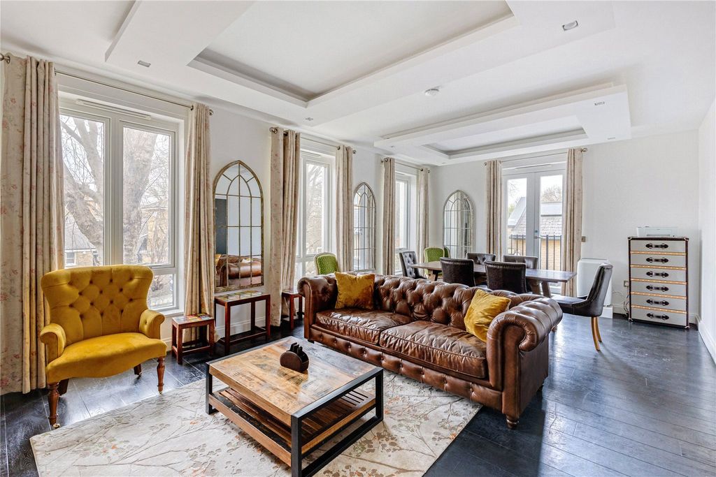 Property photo 2 of 16 Picture No. 03