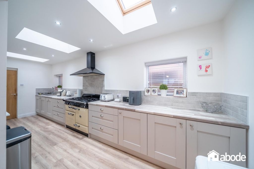 Property photo 2 of 25 Dsc04615-Hdr.Jpg