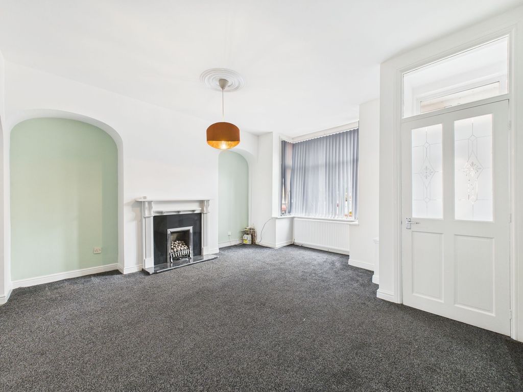 Property photo 2 of 21