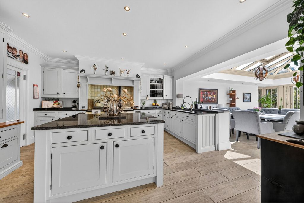 Additional image 10 of 5 bed detached house for sale1 Gipsy Lane, Rothley LE7