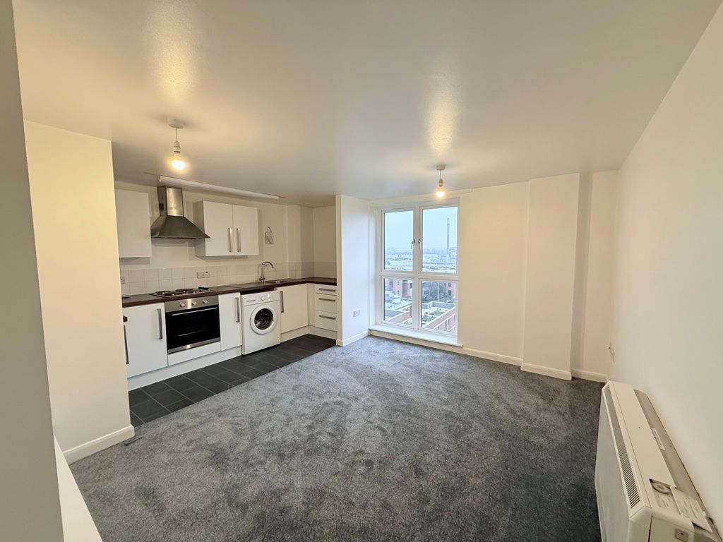 Property photo 2 of 8