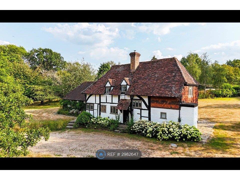 Property photo 2 of 34 Brook Farmhouse