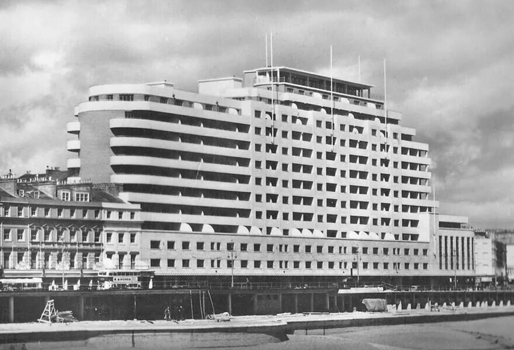 Property photo 3 of 22 Marine Court In 1938
