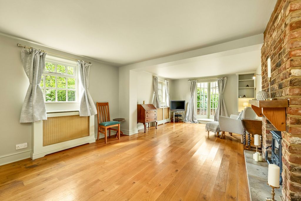 Property photo 2 of 16 Reception Room