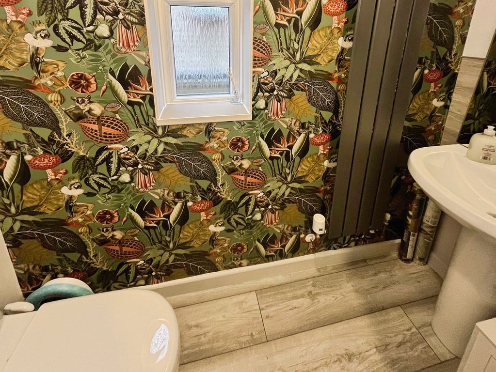 Property photo 3 of 13 Bathroom