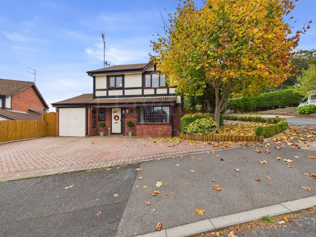 Property photo 1 of 18