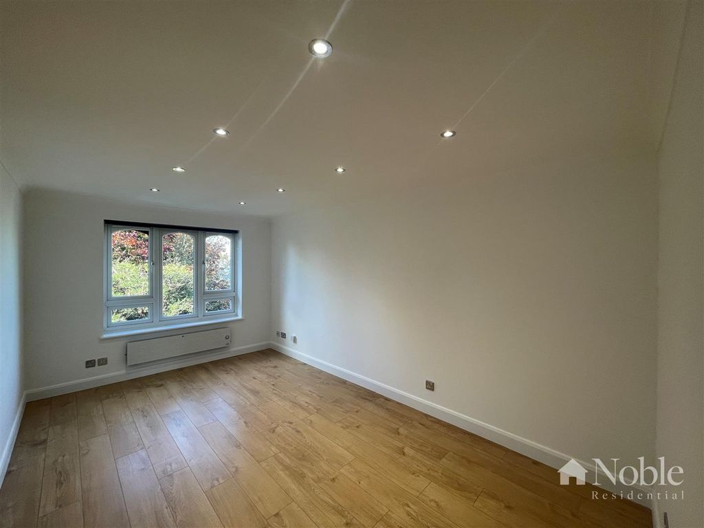 Property photo 3 of 7 Reception Room