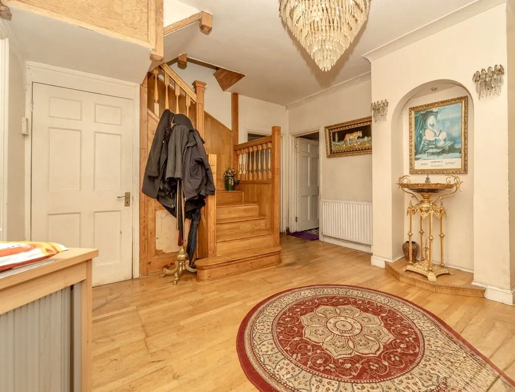 Additional image 9 of 7 bed detached house for saleGreat West Road, Hounslow, Greater London TW5