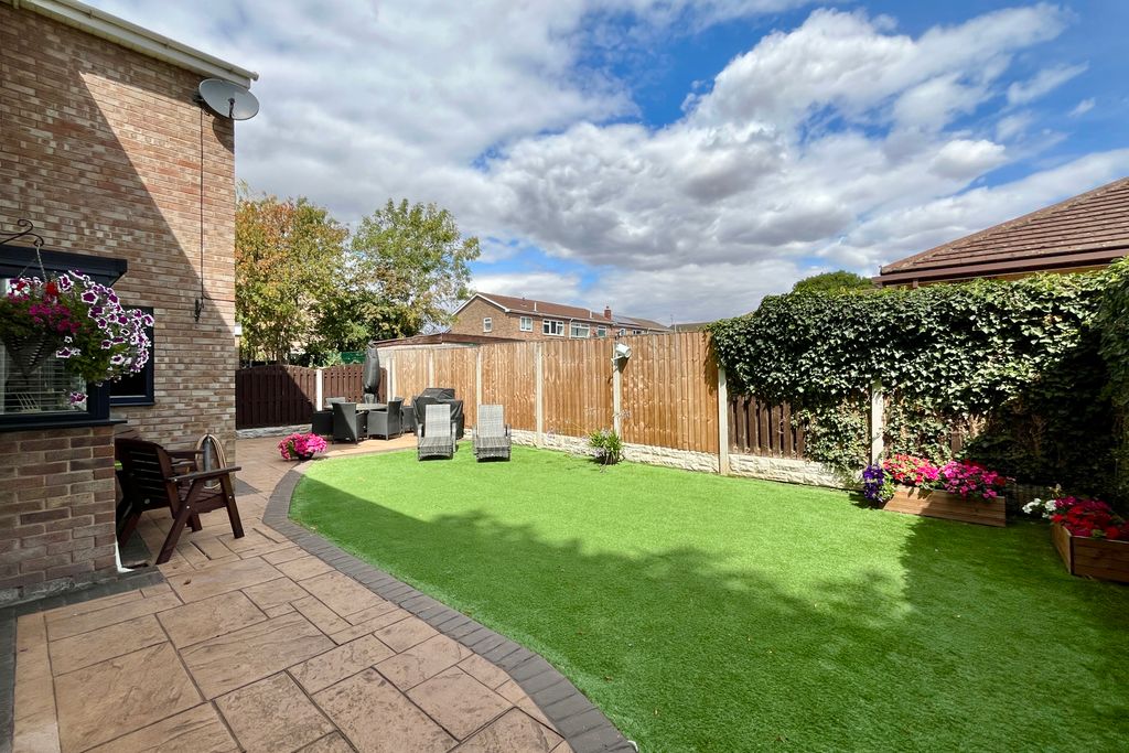 Property photo 3 of 26 25