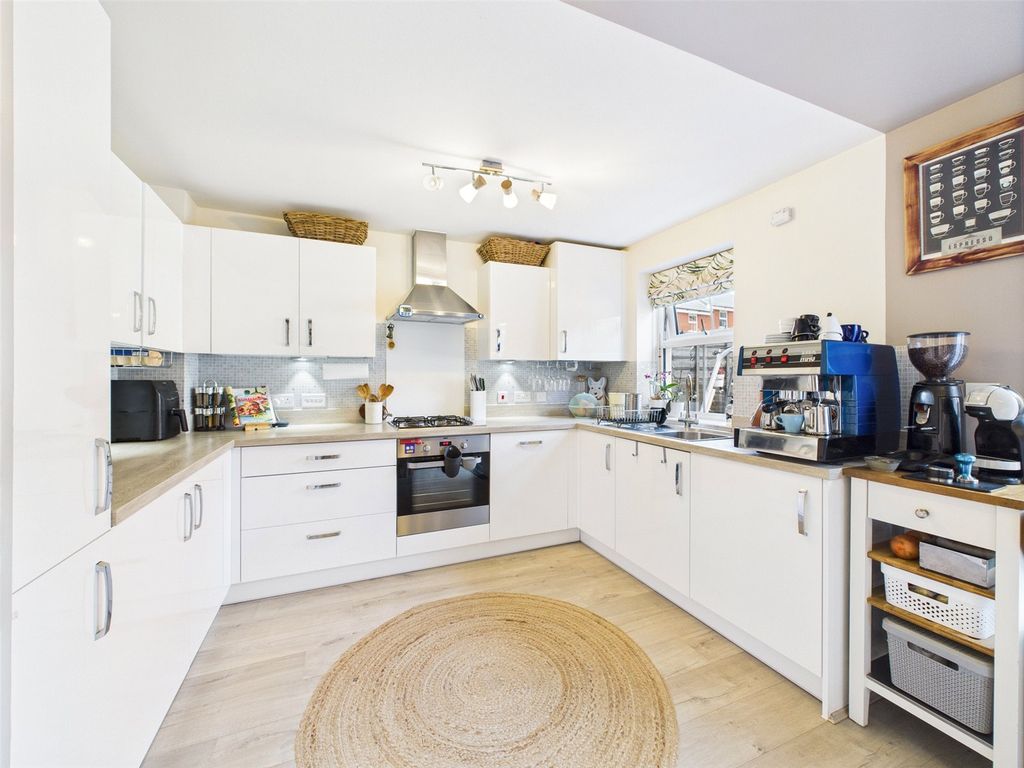 Property photo 2 of 19 Picture No. 02