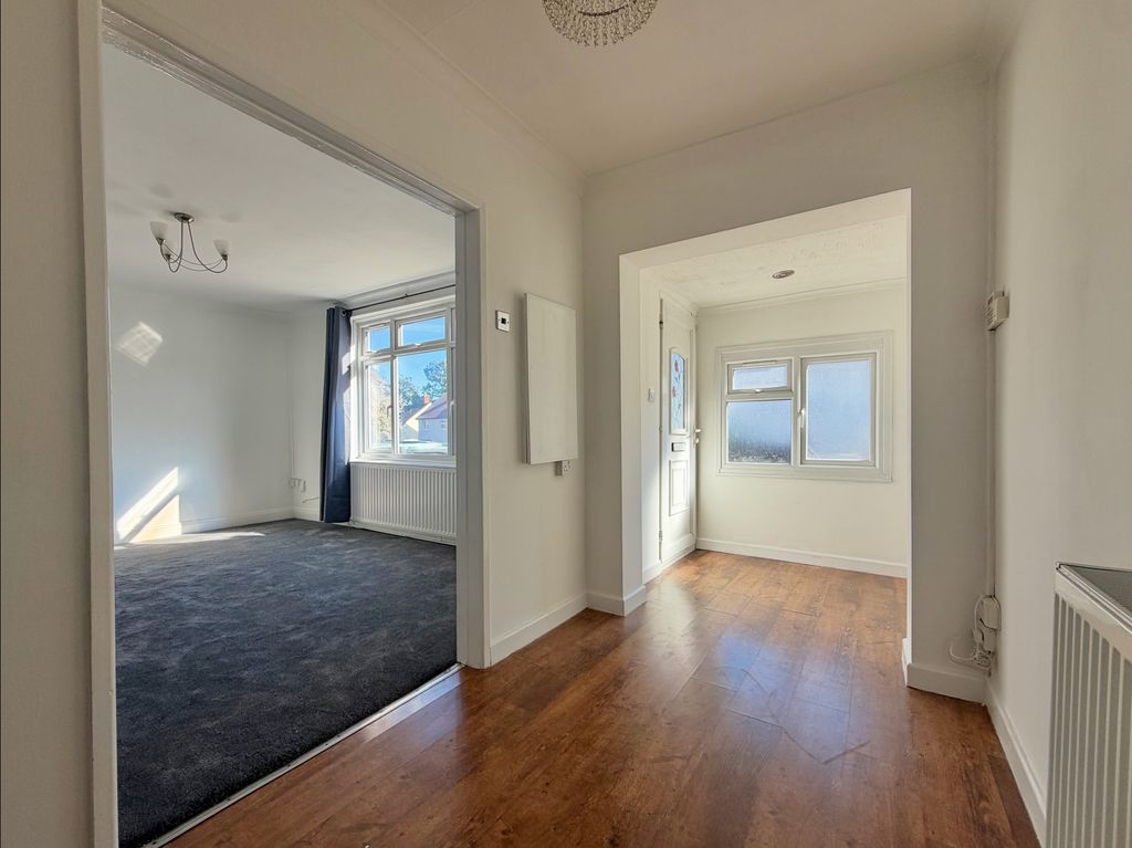 Property photo 2 of 11 Photo 9