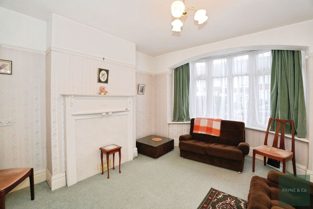 Property photo 3 of 30