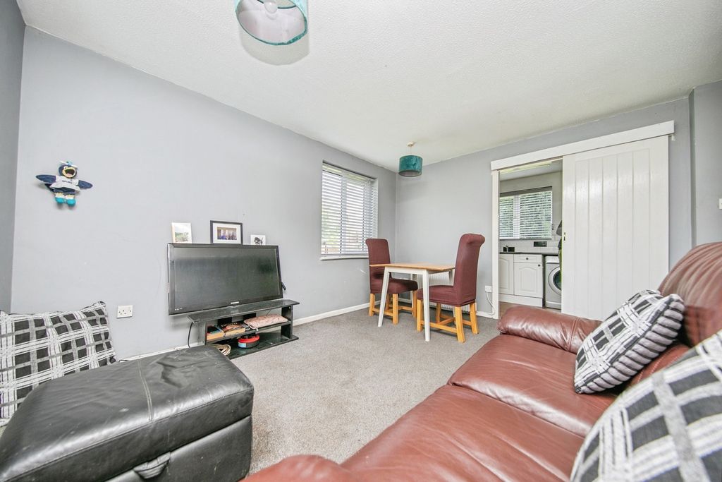 Property photo 2 of 10 Photo