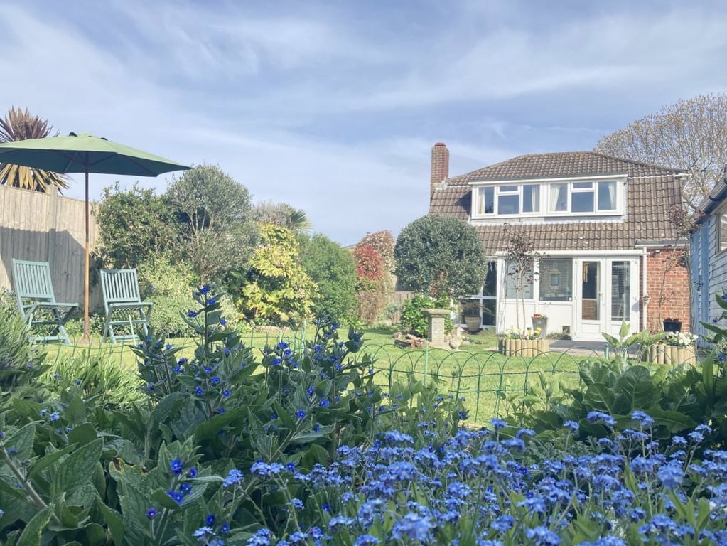 Property photo 3 of 18