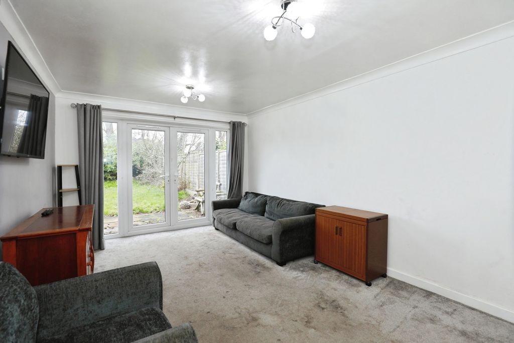 Property photo 2 of 10 Pbox-Img.Jpg