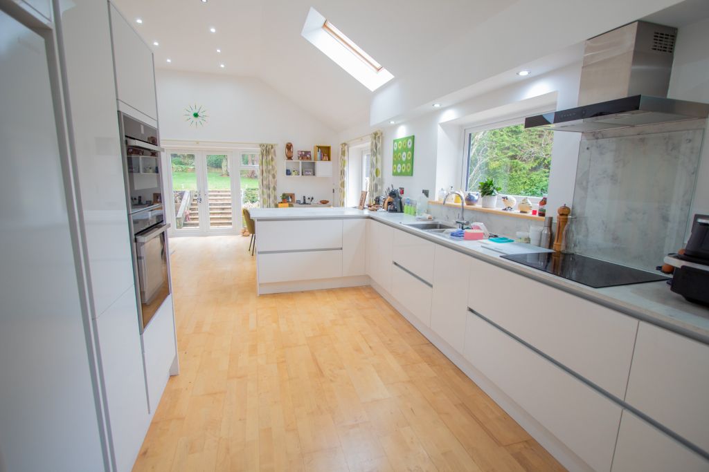 Property photo 3 of 20