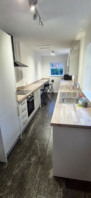 Property photo 2 of 15 9