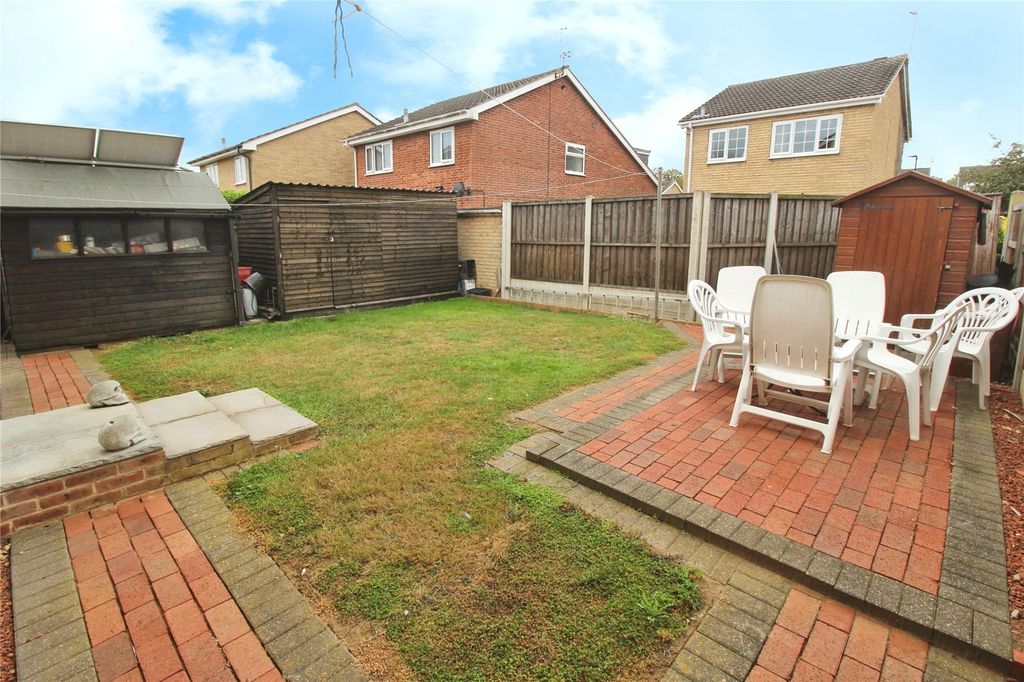 Property photo 2 of 23 Gardens