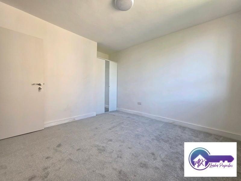 Property photo 2 of 8 Photo 2