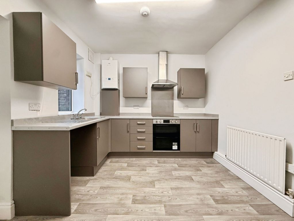 Property photo 2 of 16 Pbox-Img.Jpg