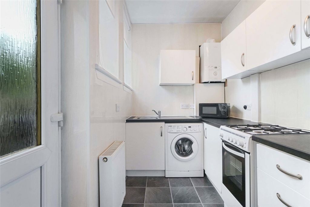 Additional image 9 of 1 bed flat for saleShaftesbury Street, Alloa, Clackmannanshire FK10