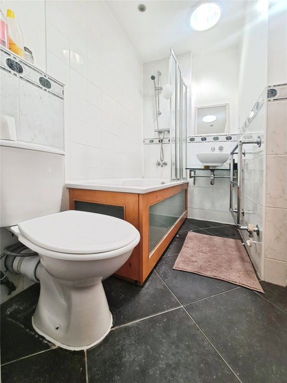 Property photo 3 of 4 Picture No. 07