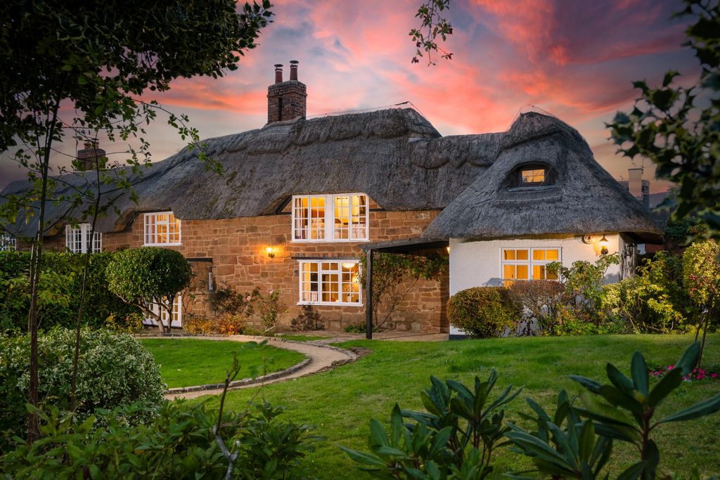 Property photo 1 of 33 Image