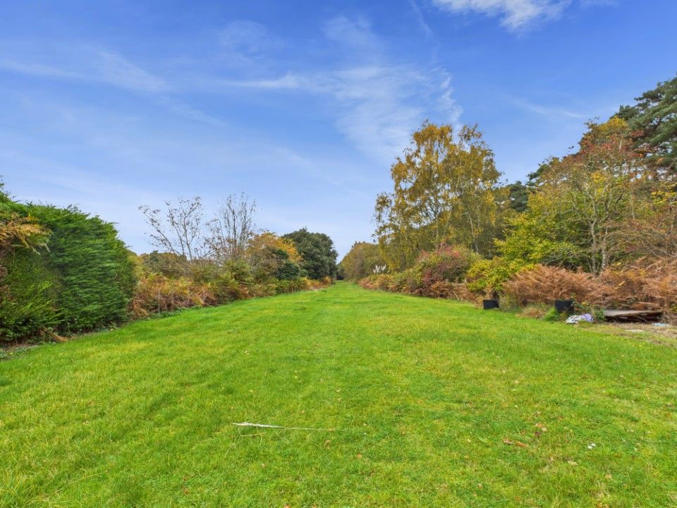 Property photo 3 of 28