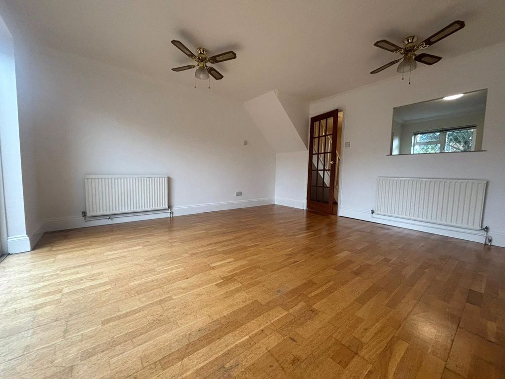 Property photo 2 of 14 Picture No. 53