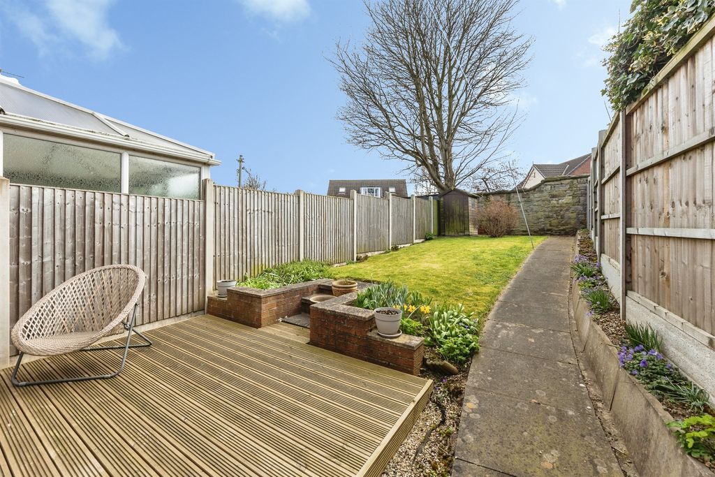 Property photo 2 of 14