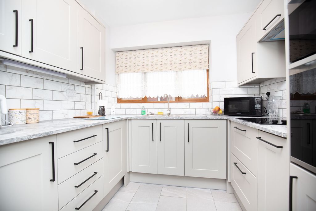 Property photo 2 of 21 Mw-9986