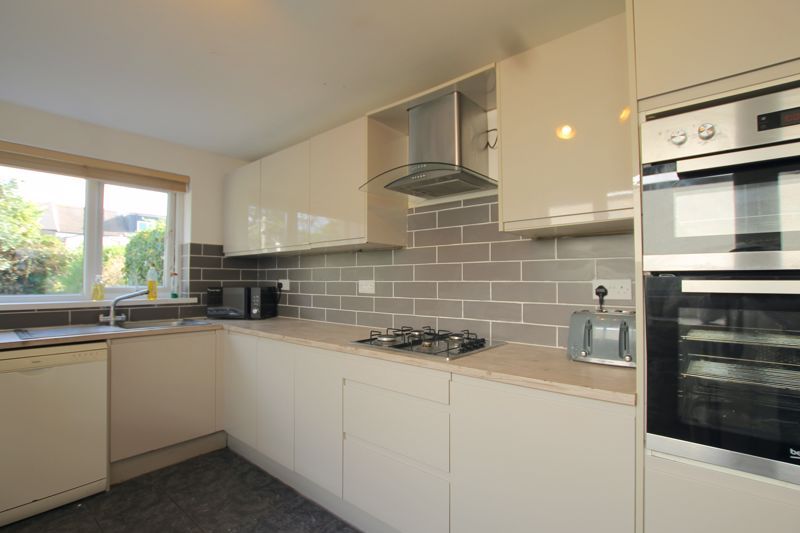 Property photo 2 of 13 Photo 12