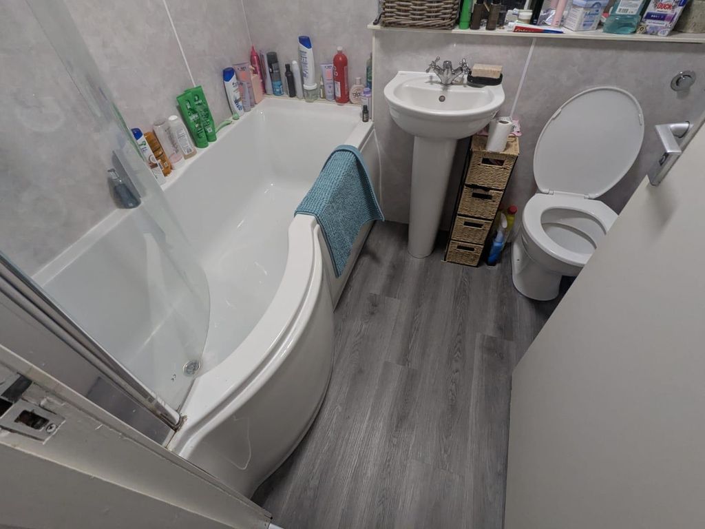 Property photo 2 of 6