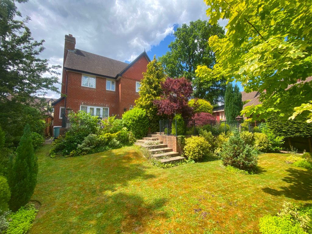 Property photo 3 of 18