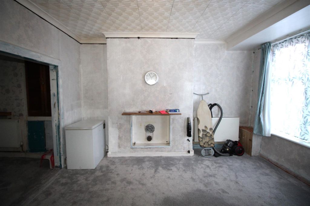 Property photo 3 of 9 444Rec 1.Jpg