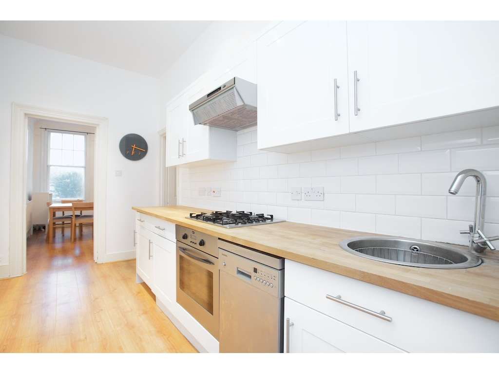 Property photo 2 of 6 Kitchen