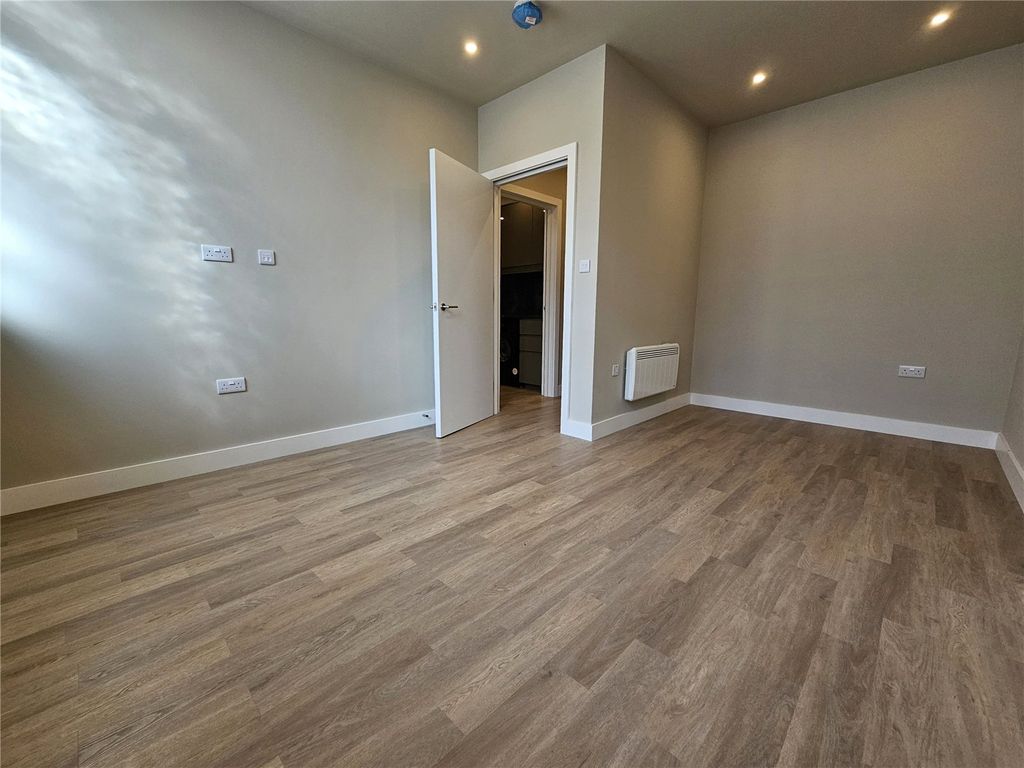 Property photo 2 of 6 Picture No. 05