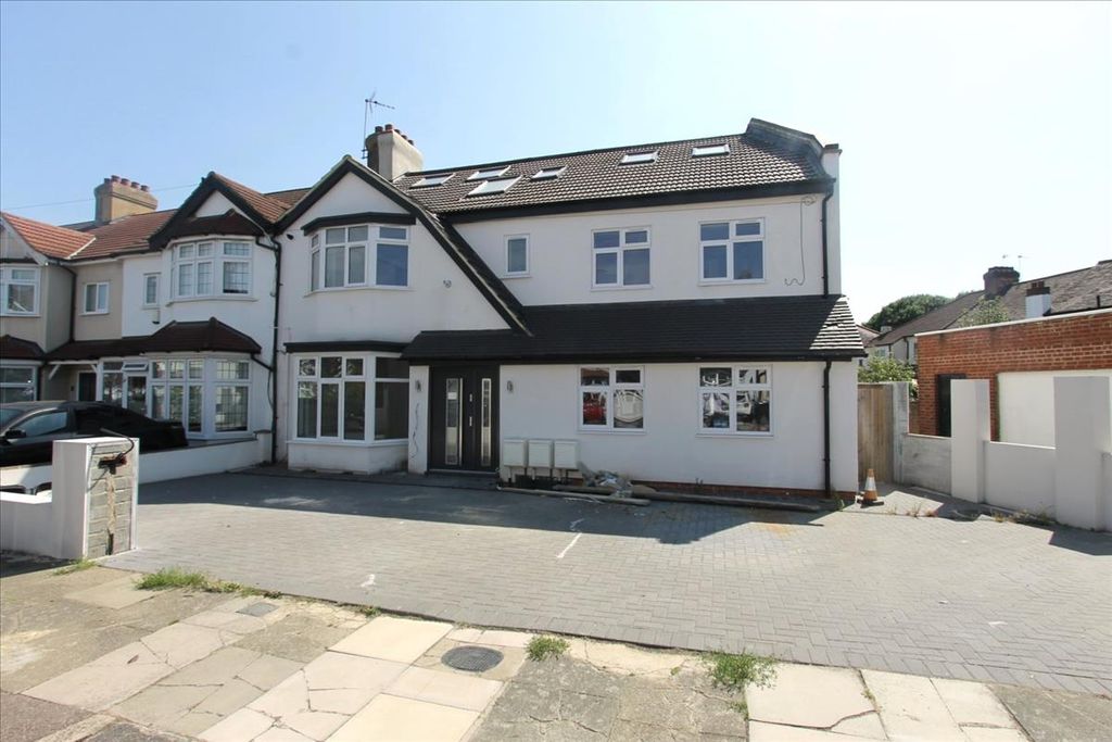 Property photo 1 of 1