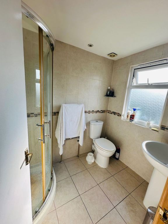 Property photo 3 of 3