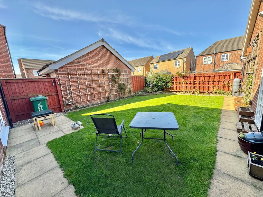 Property photo 2 of 26