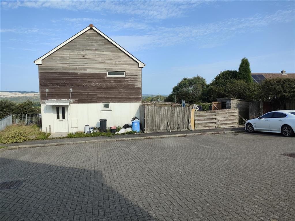 Property photo 2 of 3